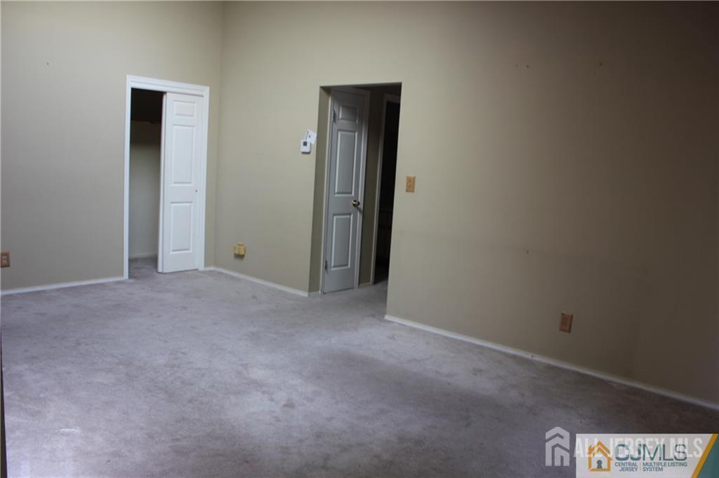 82 Keystone Court Edison, NJ 08817 - Photo 15 of 21