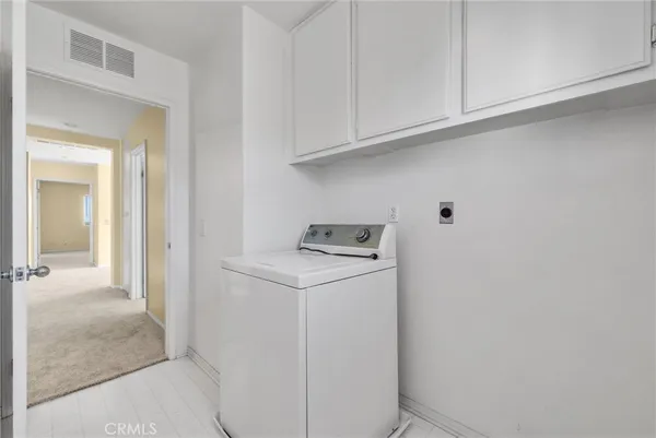 $3,500 | 323 Lydia Lane, Corona, CA 92882