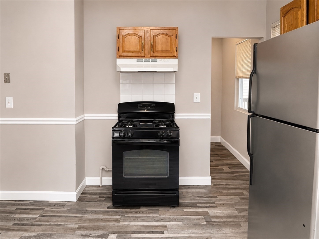 32 Callender Street Boston, MA 02124 - Photo 6 of 13