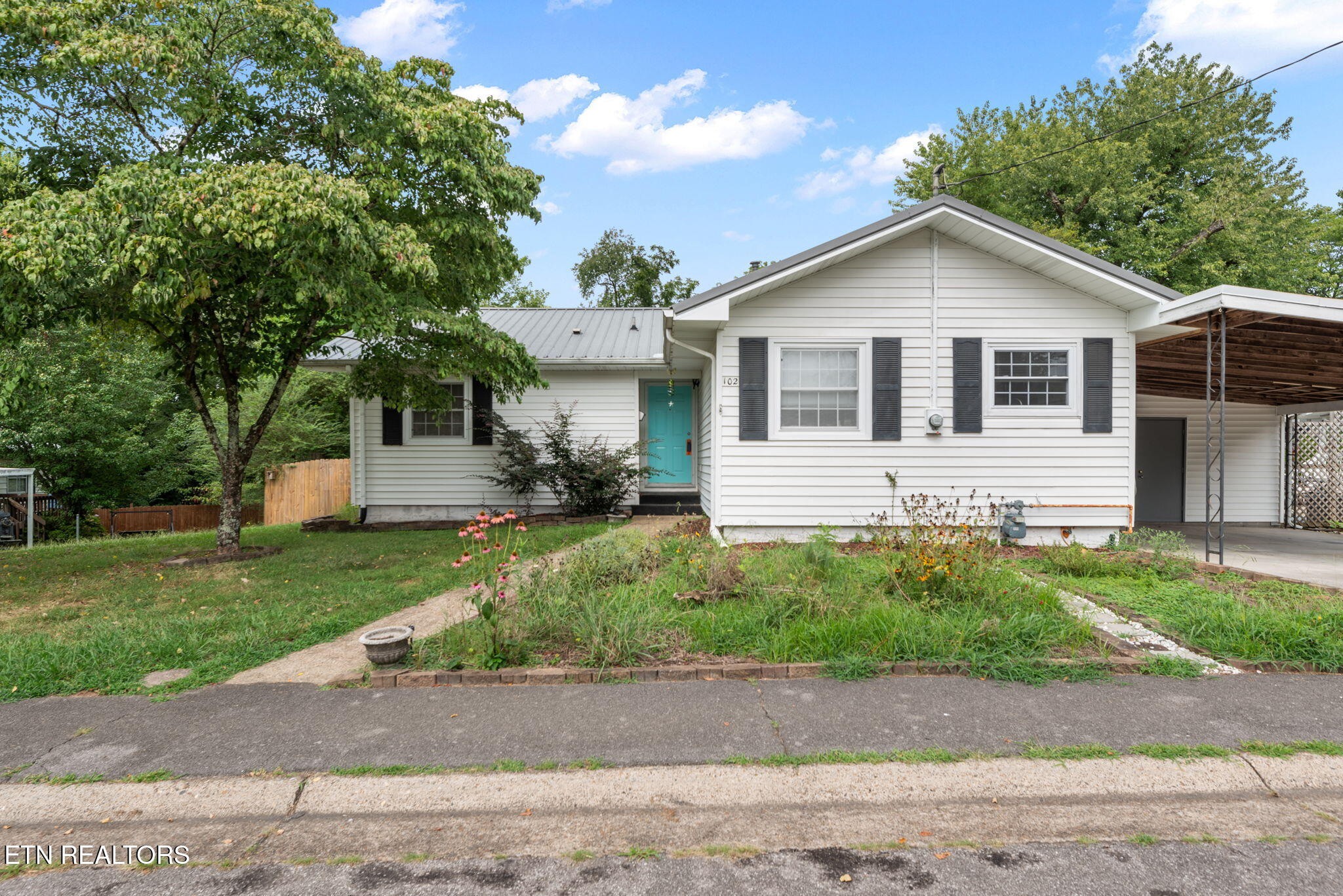 102 Kingsley Road Oak Ridge, TN 37830 - Photo 1 of 29