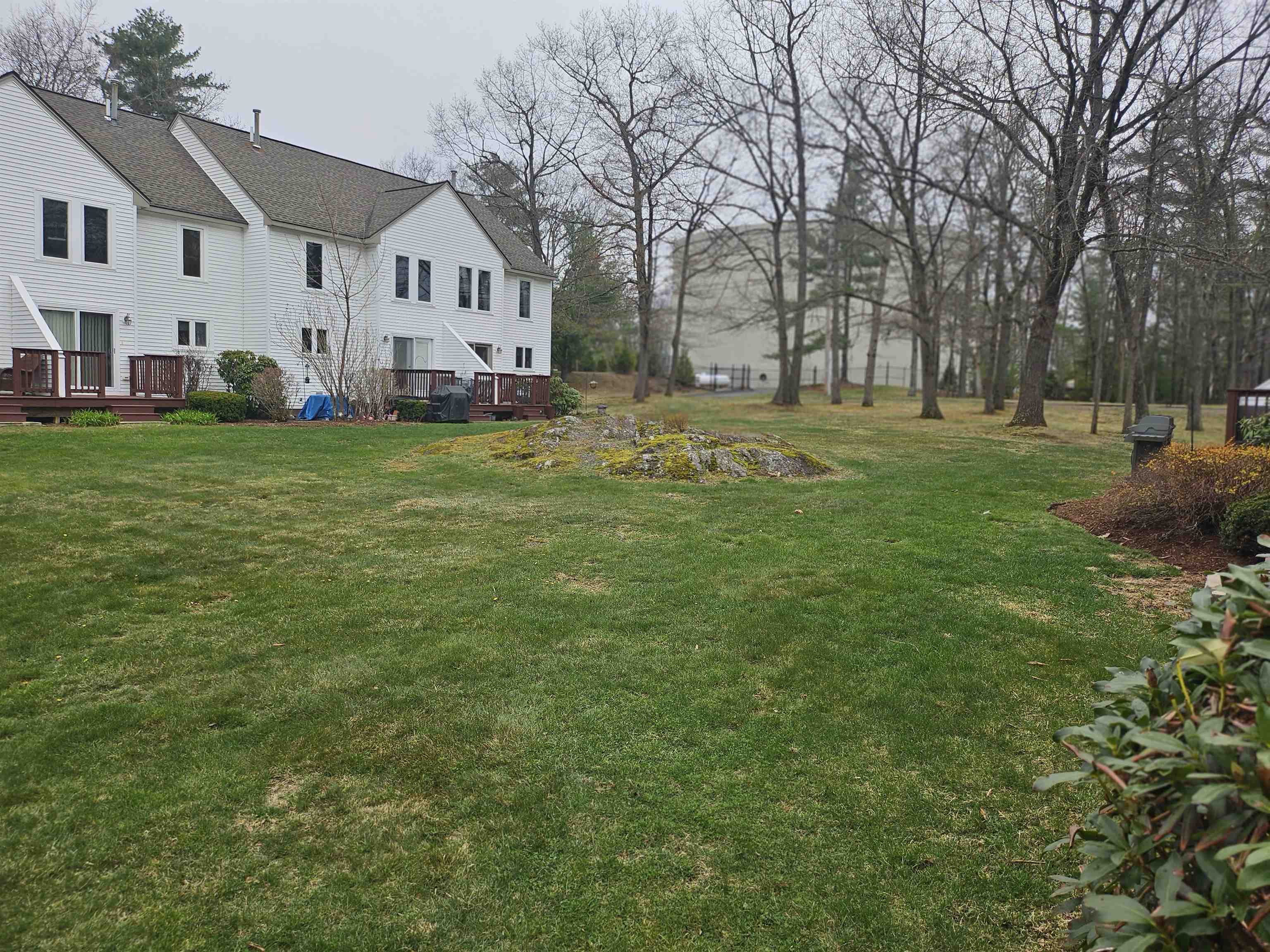 37 Windemere Way Nashua, NH 03063 - Photo 7 of 16