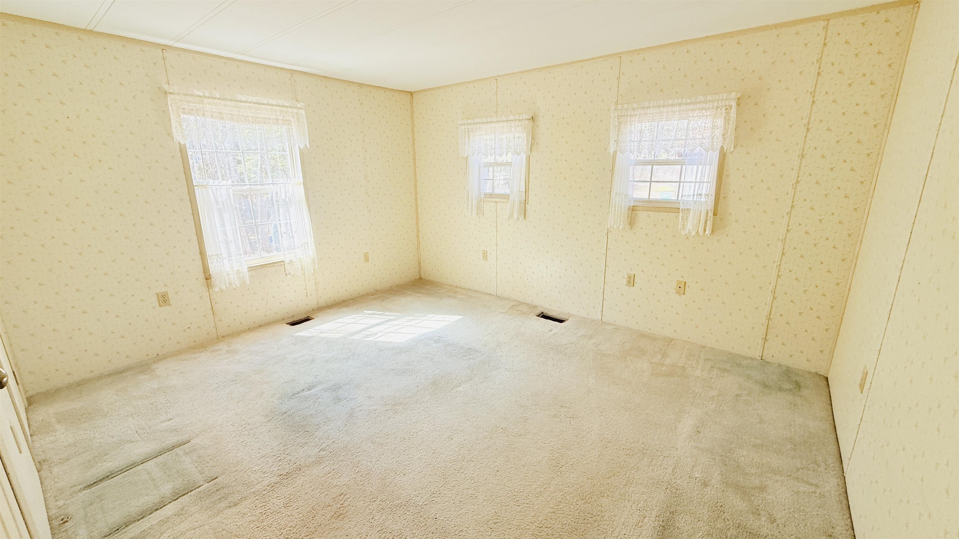 87 Betts Road Rochester, NH 03867 - Photo 11 of 22 Gallery Image 11