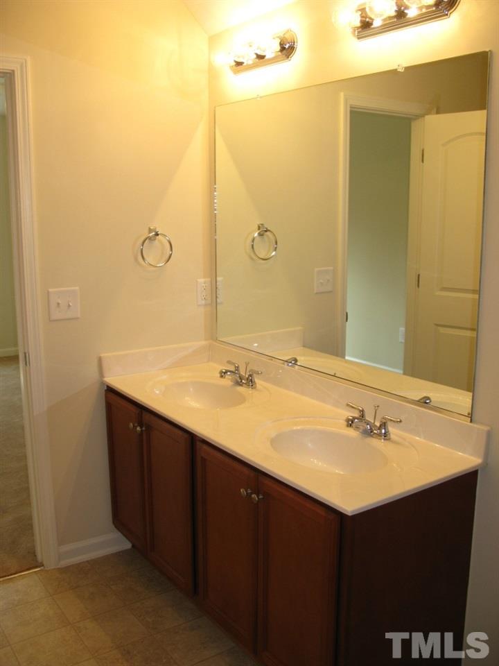 6840 Planting Court Raleigh, NC 27610 - Photo 7 of 18