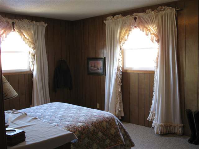 2446 Fews Bridge Road Greer, SC 29651 - Photo 8 of 23