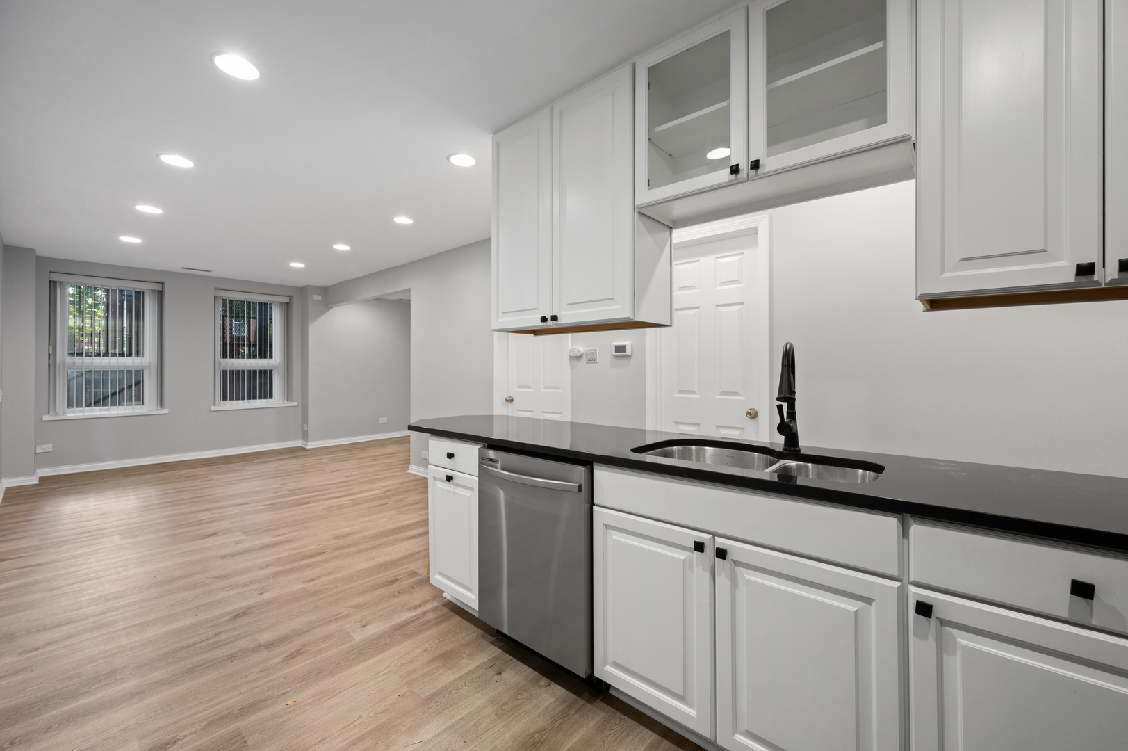 1445 North Mohawk Street, Unit LL Chicago, IL 60610 - Photo 5 of 16