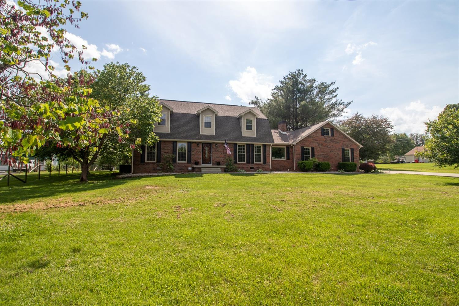305 Bill Mays Road London, KY 40744 - Photo 3 of 64 Listing Photo