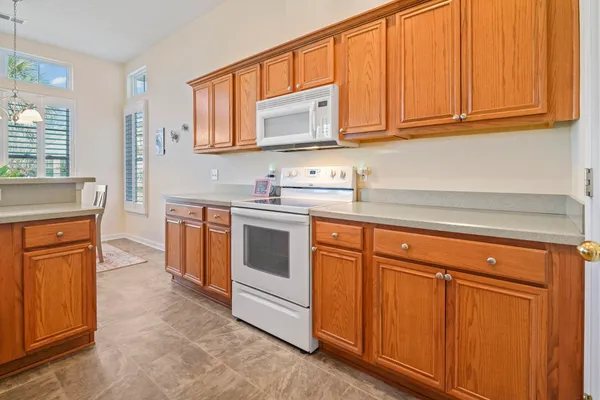 $435,000 | 2 Hearthstone Way, Murrells Inlet, SC 29576