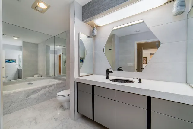 $325,000 | 5 Eastgate Drive, Unit C, Boynton Beach, FL 33436