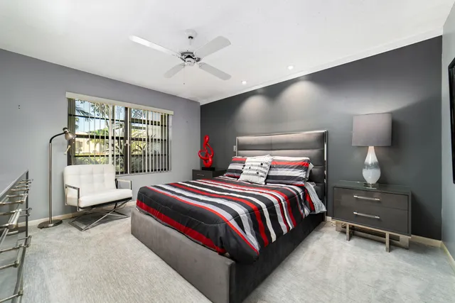 $325,000 | 5 Eastgate Drive, Unit C, Boynton Beach, FL 33436