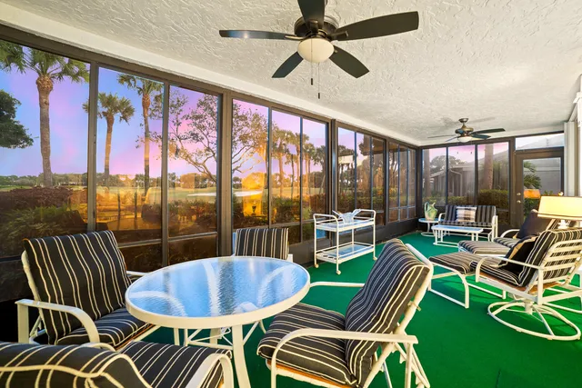 $325,000 | 5 Eastgate Drive, Unit C, Boynton Beach, FL 33436