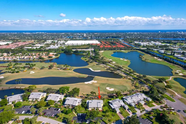 $325,000 | 5 Eastgate Drive, Unit C, Boynton Beach, FL 33436