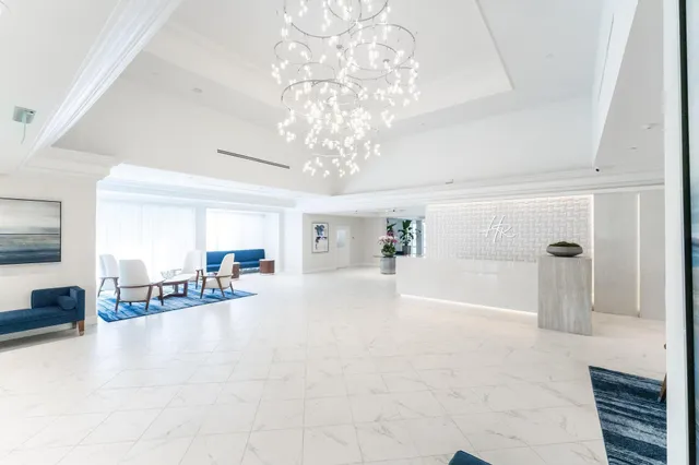 $325,000 | 5 Eastgate Drive, Unit C, Boynton Beach, FL 33436