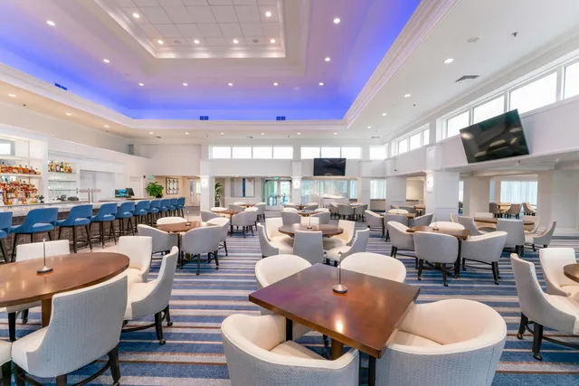 $325,000 | 5 Eastgate Drive, Unit C, Boynton Beach, FL 33436