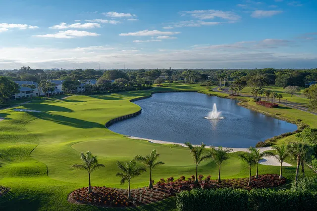 $325,000 | 5 Eastgate Drive, Unit C, Boynton Beach, FL 33436