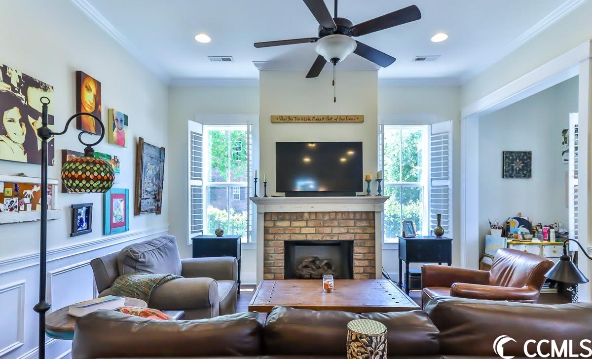 927 Iris Street Myrtle Beach, SC 29577 - Photo 4 of 40