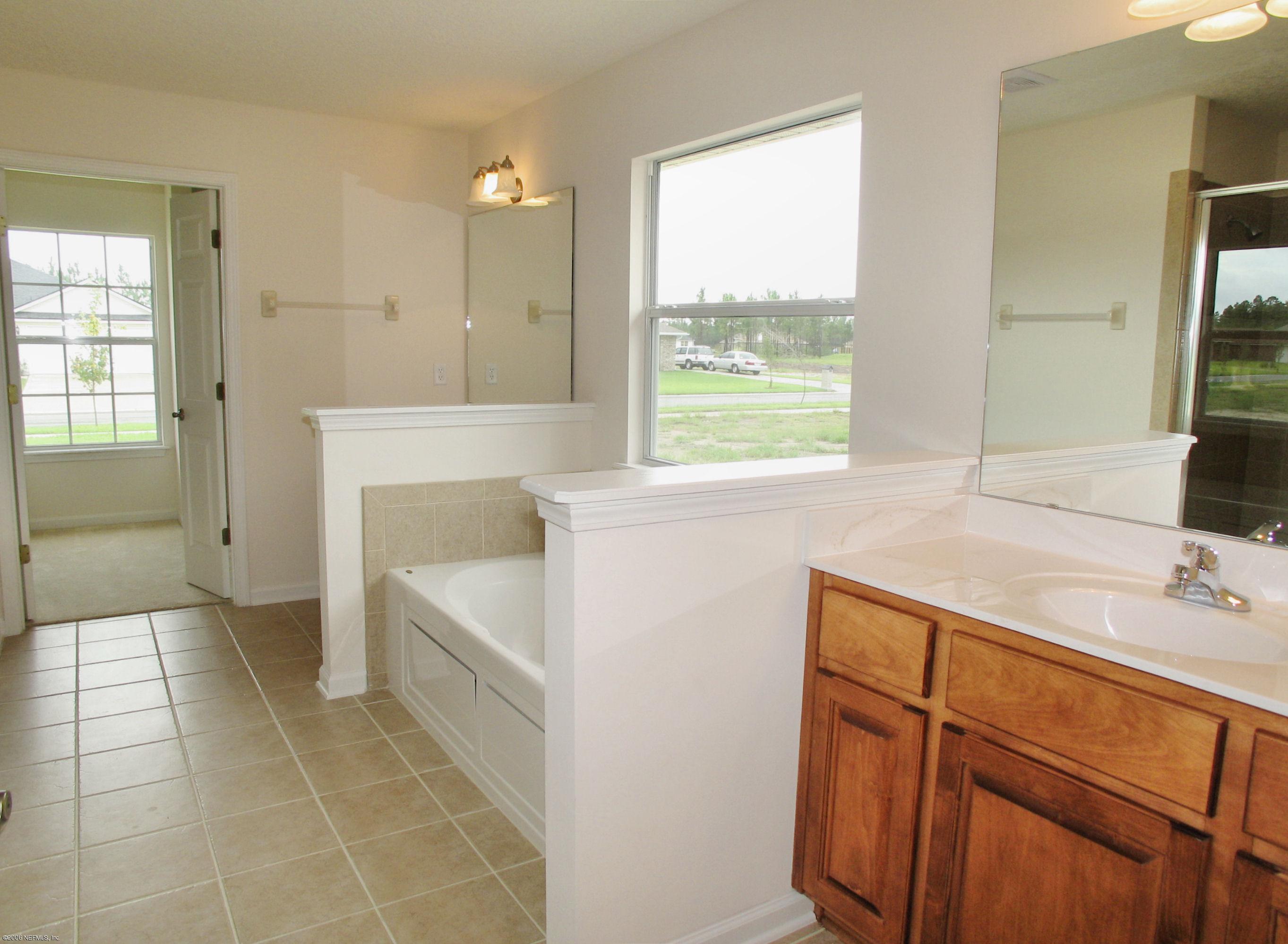 2927 Longleaf Ranch Circle Middleburg, FL 32068 - Photo 4 of 4 Master Bath-VG