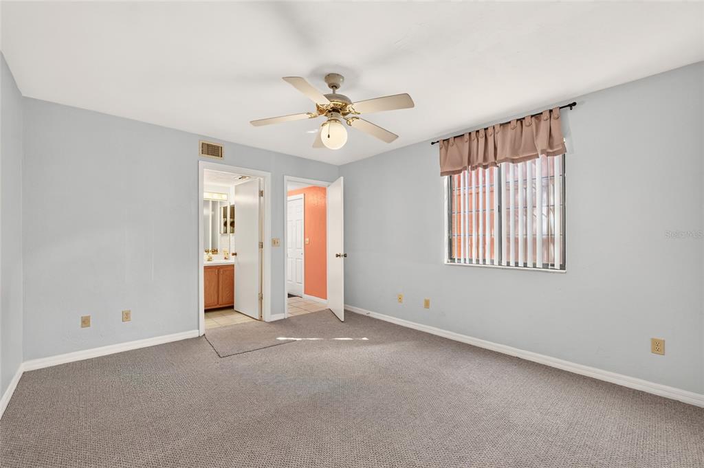 5846 Southwest 9th Place Gainesville, FL 32607 - Photo 20 of 40 Gallery Image 20