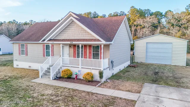 $405,000 | 134 Lloyd's Lane, Aydlett, NC 27916