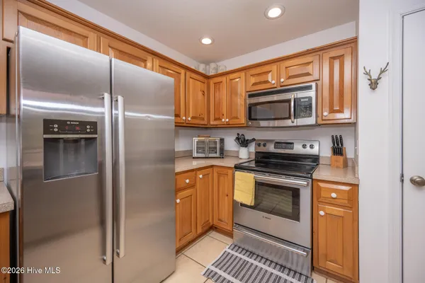 $399,000 | 134 Lloyd's Lane, Aydlett, NC 27916