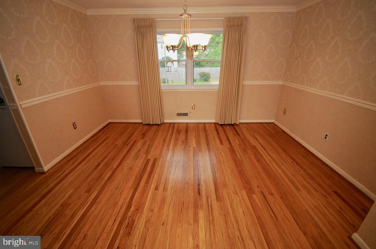 34 Candlestick Road Clementon, NJ 08021 - Photo 9 of 34 Dining Room