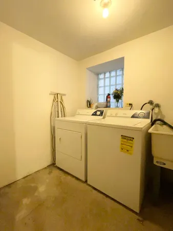 $2,600 | 1927 North Wolcott Avenue, Unit 1R, Chicago, IL 60622