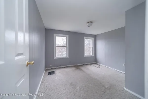 $325,000 | 1 Clinton Avenue, Kingston, NY 12401