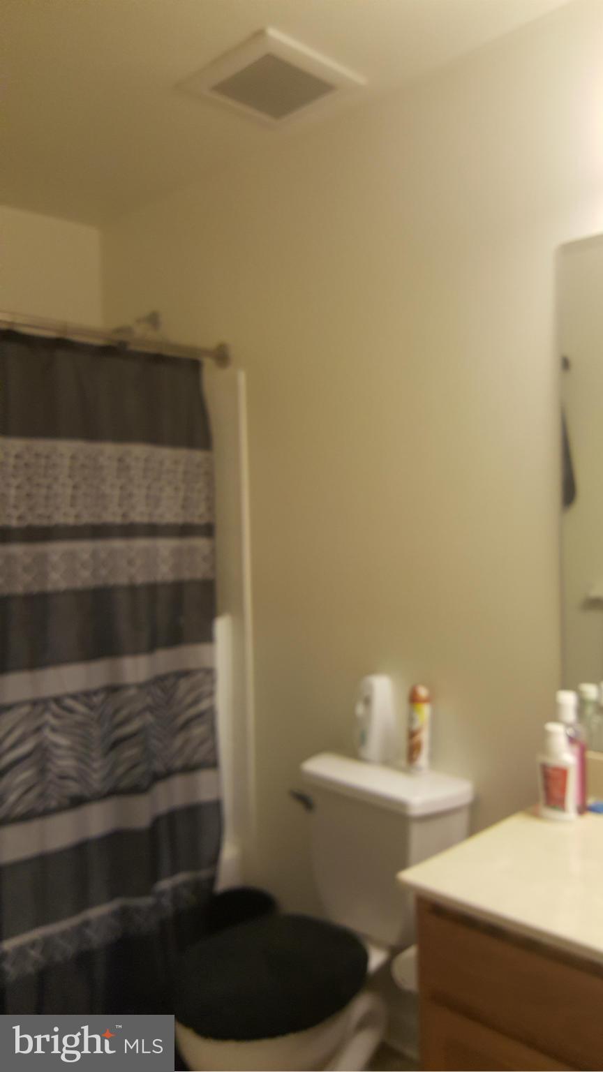 4128 Orchard Ridge Boulevard Baltimore, MD 21213 - Photo 6 of 6 Bath