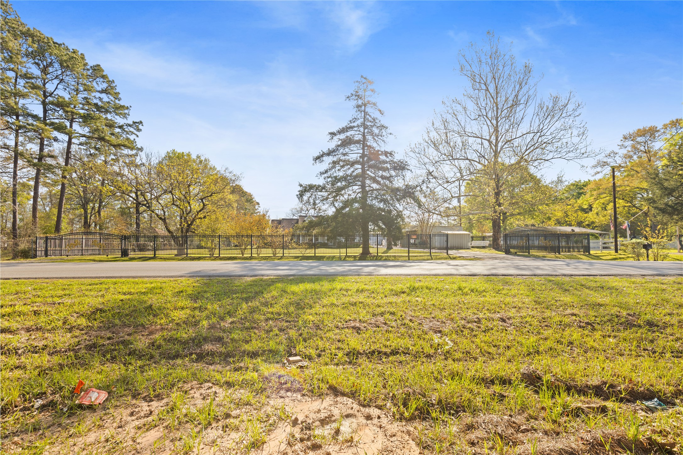 11547 Crockett Martin Road Conroe, TX 77306 - Photo 39 of 46
