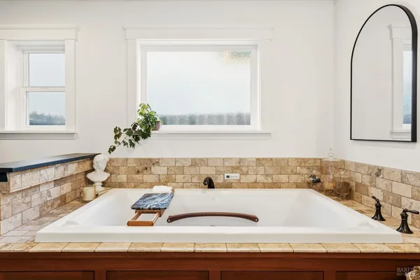 $695,000 | 488 Cochrane Avenue, Ukiah, CA 95482