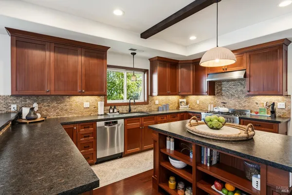 $695,000 | 488 Cochrane Avenue, Ukiah, CA 95482