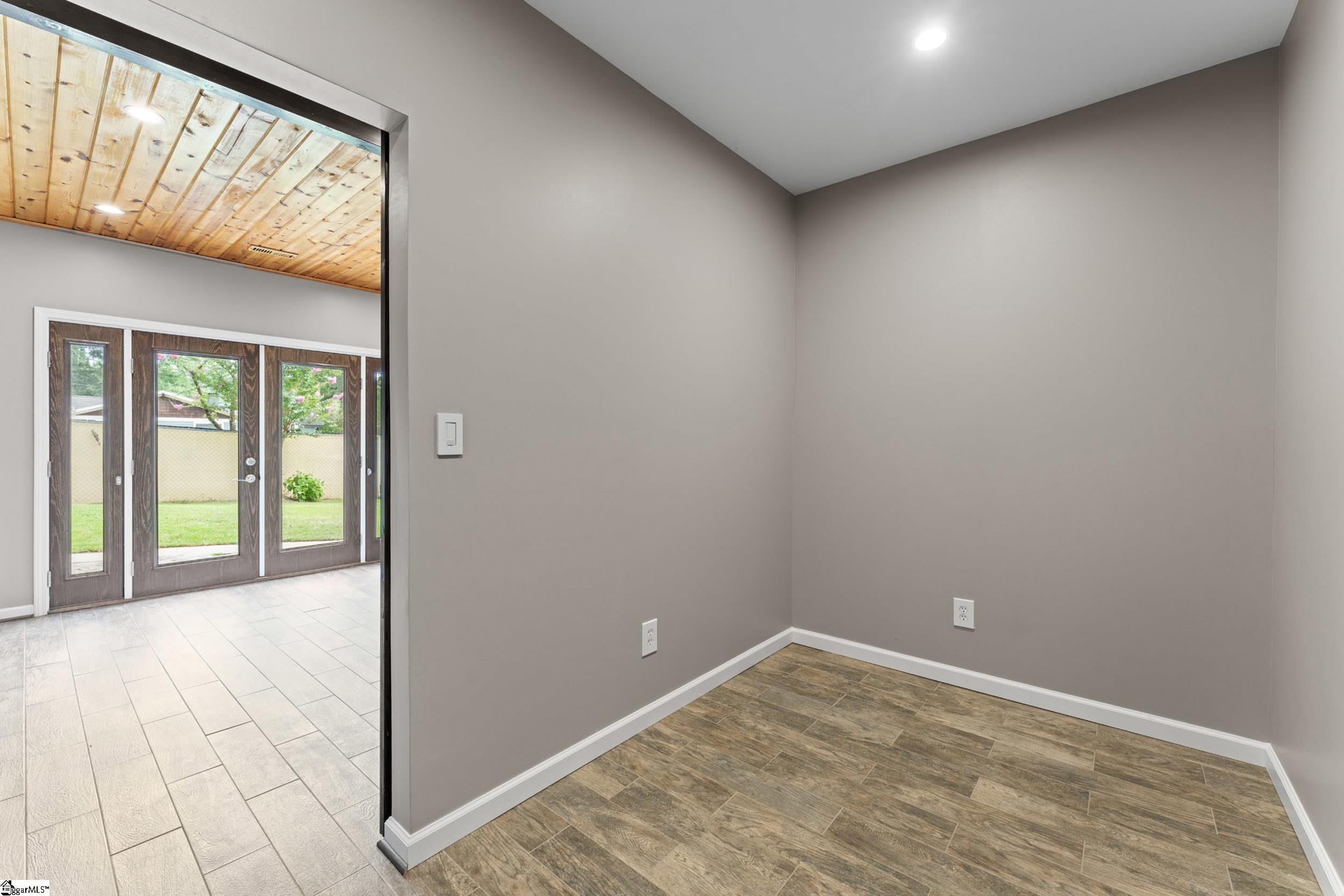 215 Legrand Boulevard Greenville, SC 29607 - Photo 21 of 39