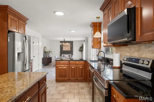 $425,000 | 1516 Fox Ridge Court, Arnold, MO 63010