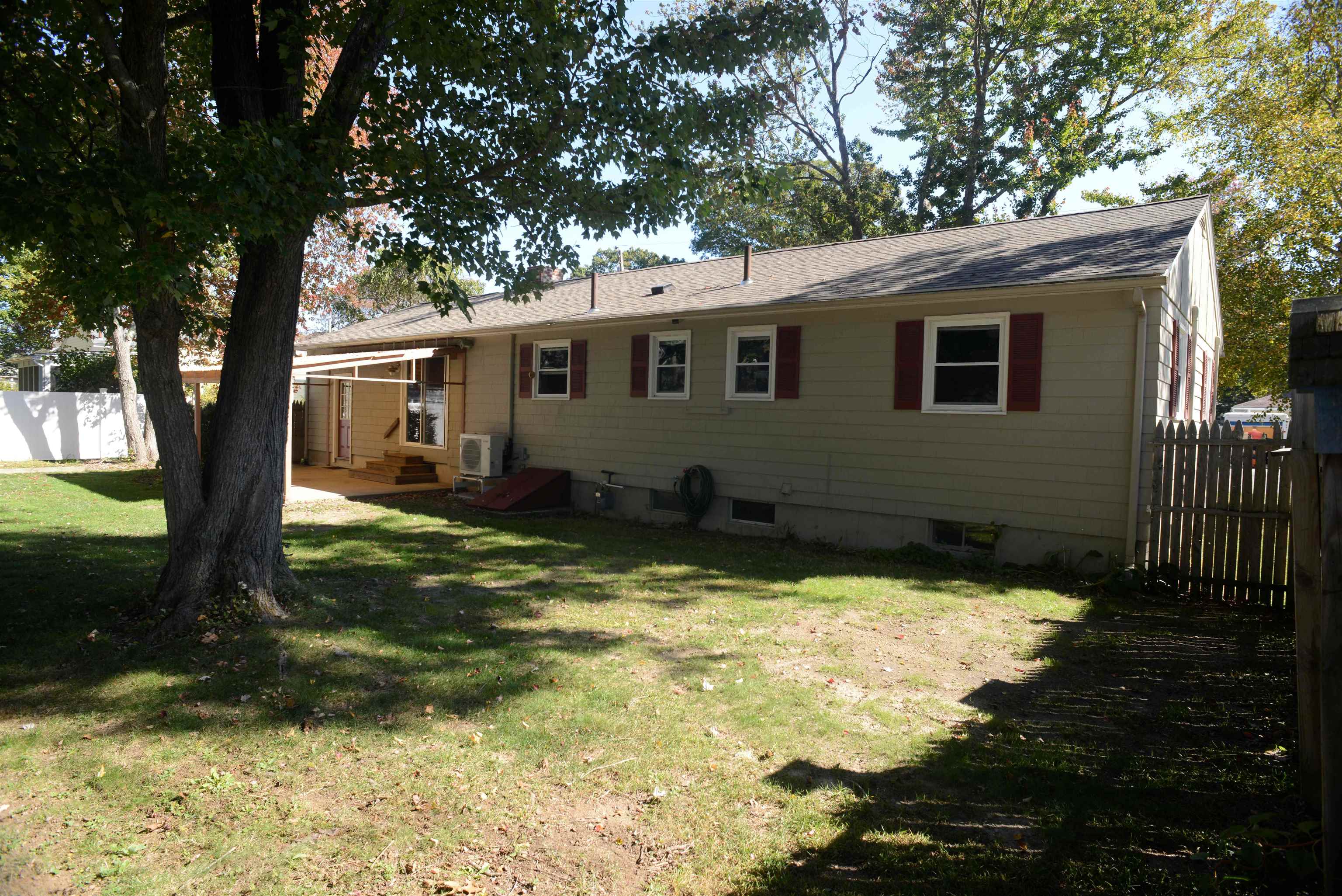 311 McKinley Road Portsmouth, NH 03801 - Photo 6 of 47