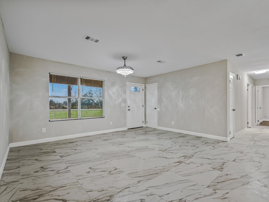 2815 Highway 69 Grand Ridge, FL 32442 - Photo 11 of 30