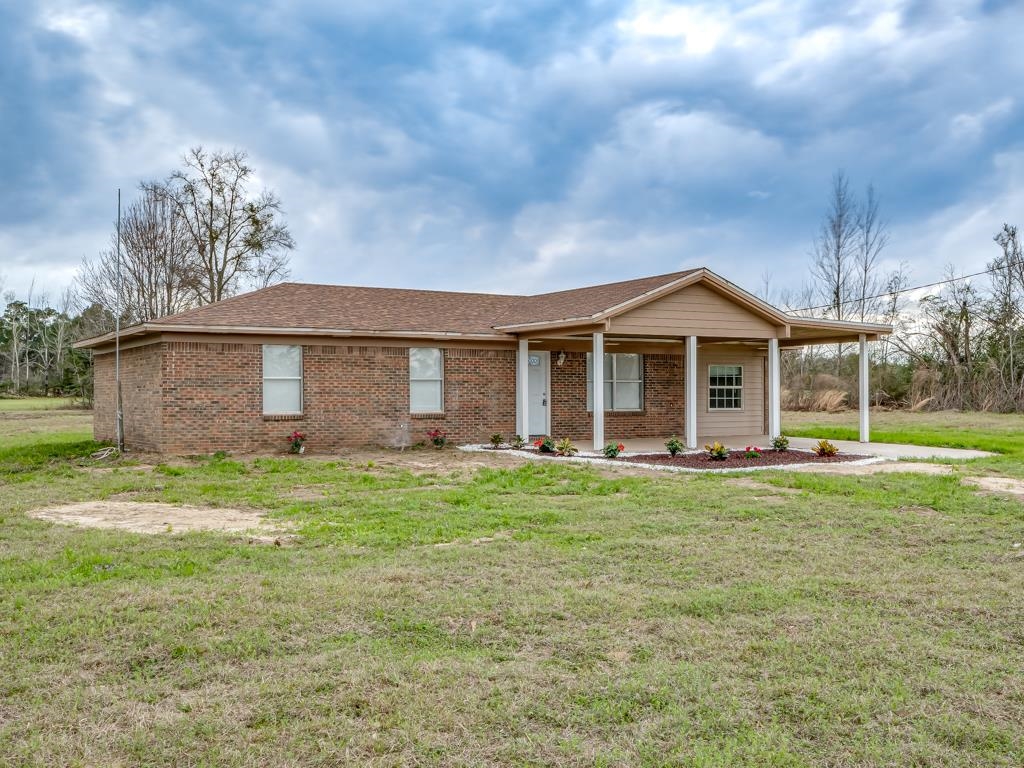 2815 Highway 69 Grand Ridge, FL 32442 - Photo 2 of 30