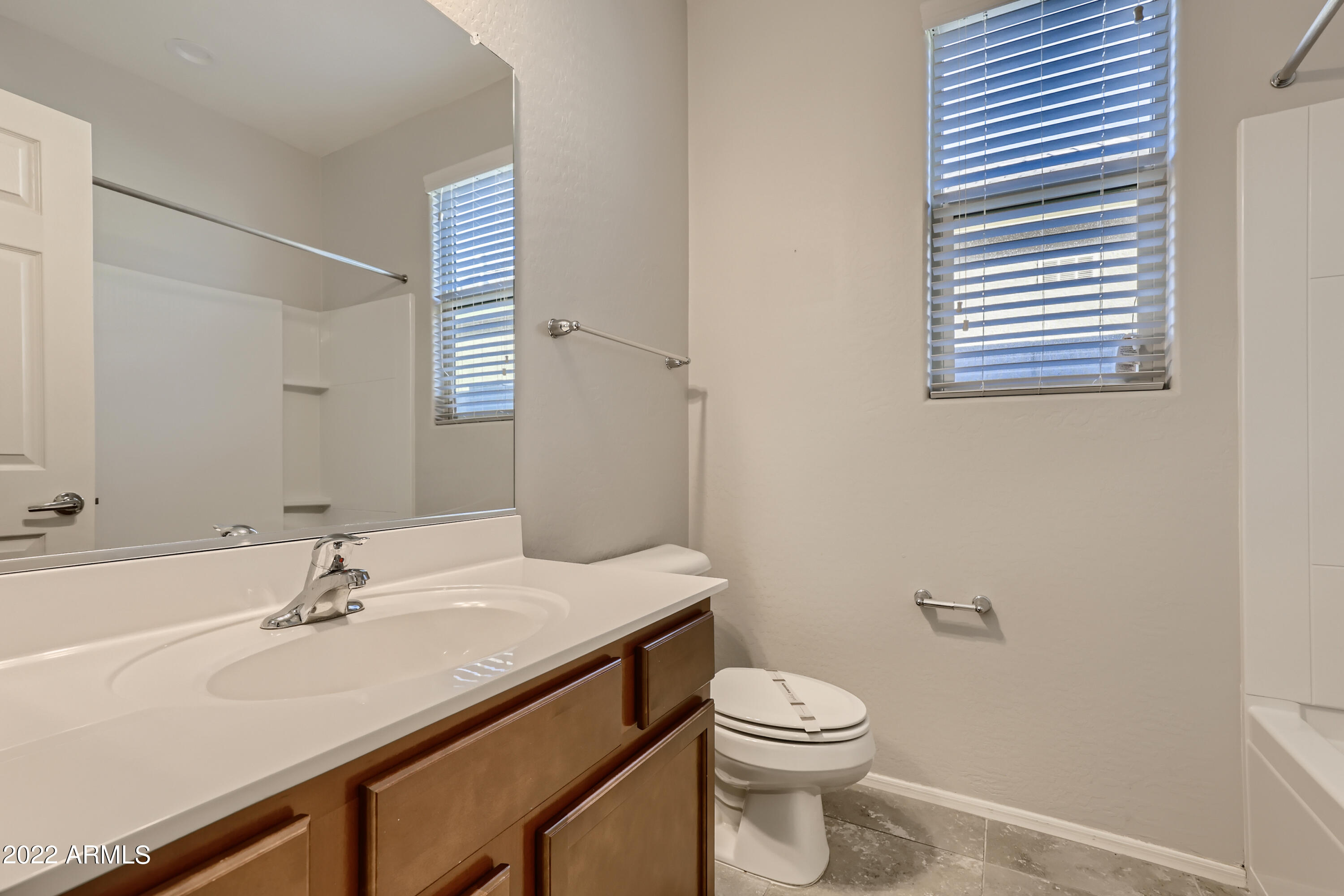 2413 East Beverly Road Phoenix, AZ 85042 - Photo 26 of 33 Gallery Image 26