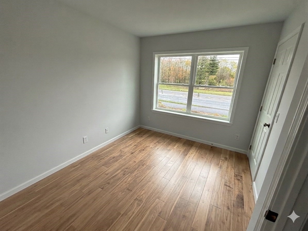 685 West Street, Unit 3 Amherst, MA 01002 - Photo 8 of 11