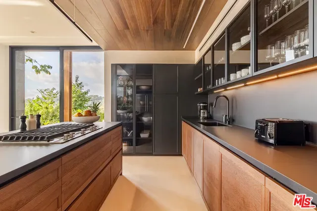 $12,800,000 | 0 Playa Hermosa Santa Teresa Costa Rica, Clare, XX 60111