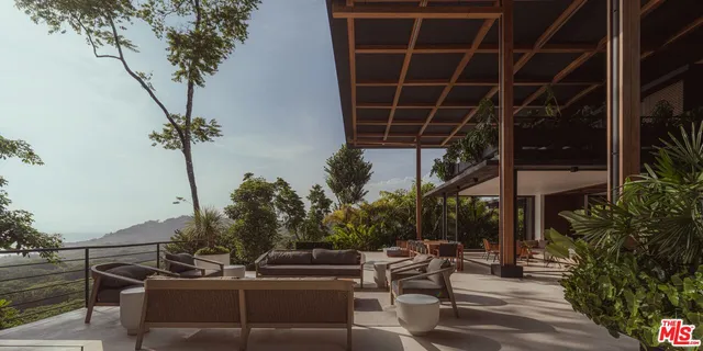 $12,800,000 | 0 Playa Hermosa Santa Teresa Costa Rica, Clare, XX 60111