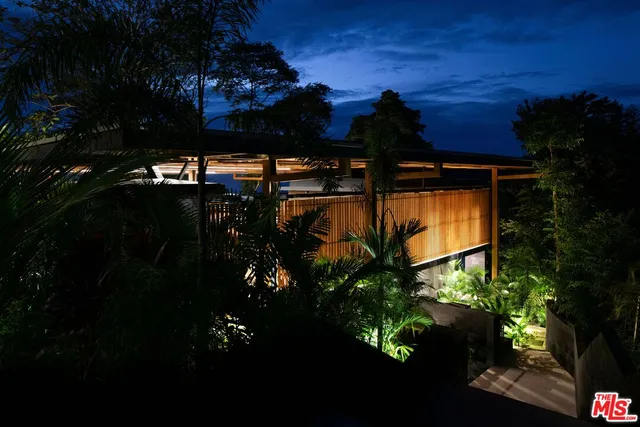 $12,800,000 | 0 Playa Hermosa Santa Teresa Costa Rica, Clare, XX 60111