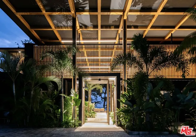 $12,800,000 | 0 Playa Hermosa Santa Teresa Costa Rica, Clare, XX 60111