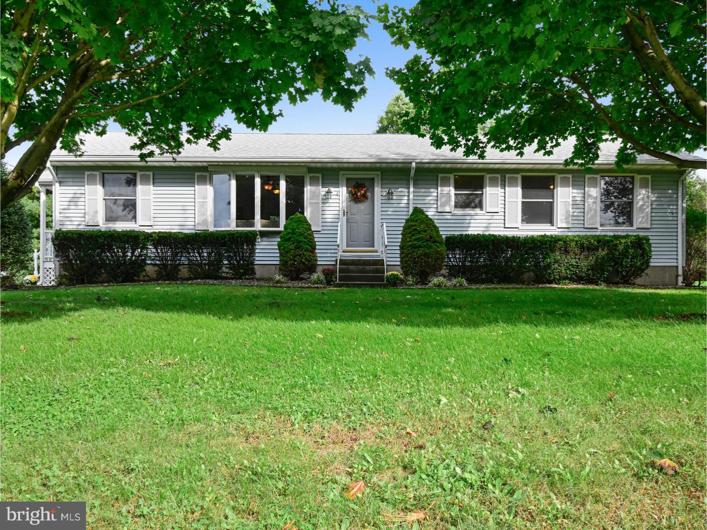 4 Aaronson Road Columbus, NJ 08022 - Photo 22 of 25 Exterior Front