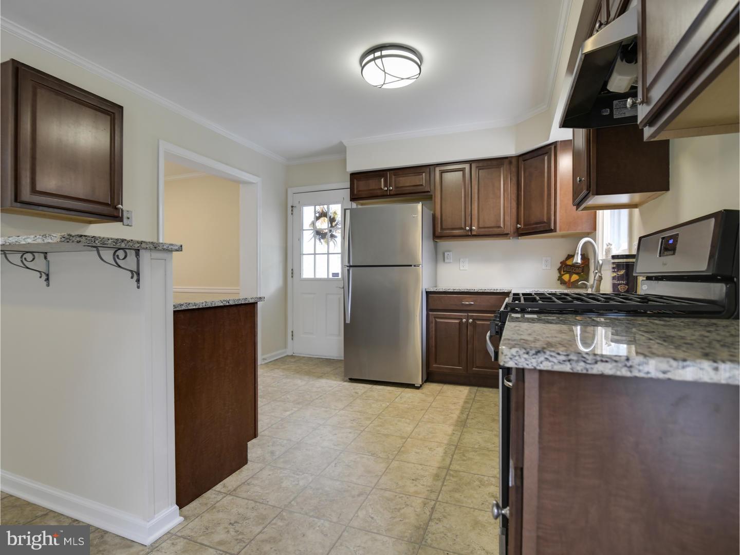 4 Aaronson Road Columbus, NJ 08022 - Photo 7 of 25 Kitchen