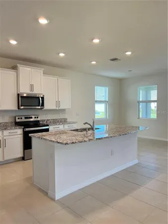 $2,600 | 10828 Charlotte Dr. Drive, Parrish, FL 34219