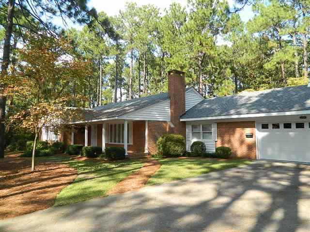 345 Laurel Road Southern Pines, NC 28387 - Photo 1 of 14 Primary Photo