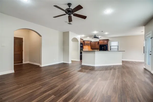 $560,000 | 809 Longridge Drive, Denton, TX 76205