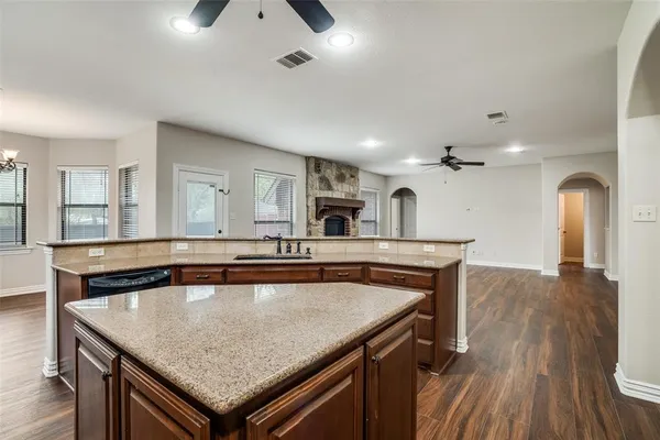 $560,000 | 809 Longridge Drive, Denton, TX 76205