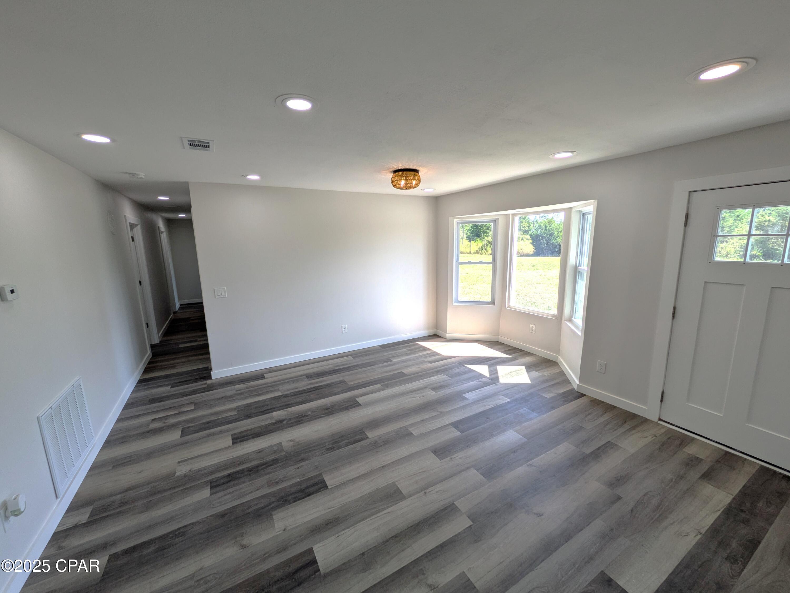 4308 Singer Road Youngstown, FL 32466 - Photo 7 of 44 Gallery Image 7