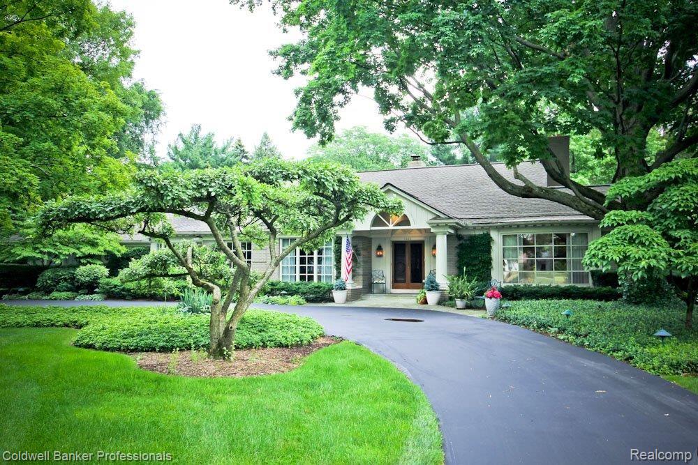 1320 Covington Road Bloomfield Hills, MI 48301 - Photo 1 of 25 IMG_8391.jpg