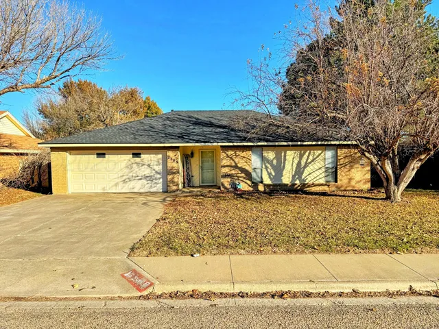 $169,500 | 2509 Grinnell Drive, Perryton, TX 79070